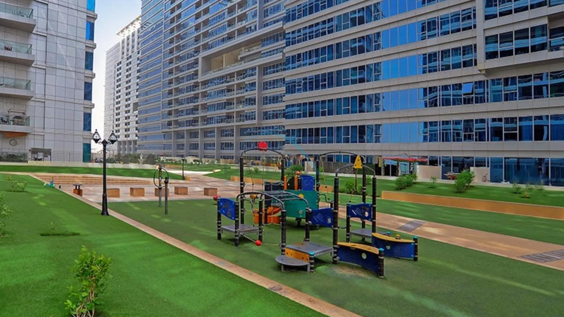 Affordable Living 1Br, Steps From Retail Stores, Skycourts Tower D, Dubailand By Deluxe Holiday Homes United Arab Emirates